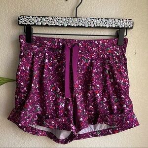 Lululemon shorts size 4